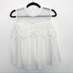 Boutique Small S Floral Applique Flowy Mesh Yoke Sleeveless Top White Keyhole